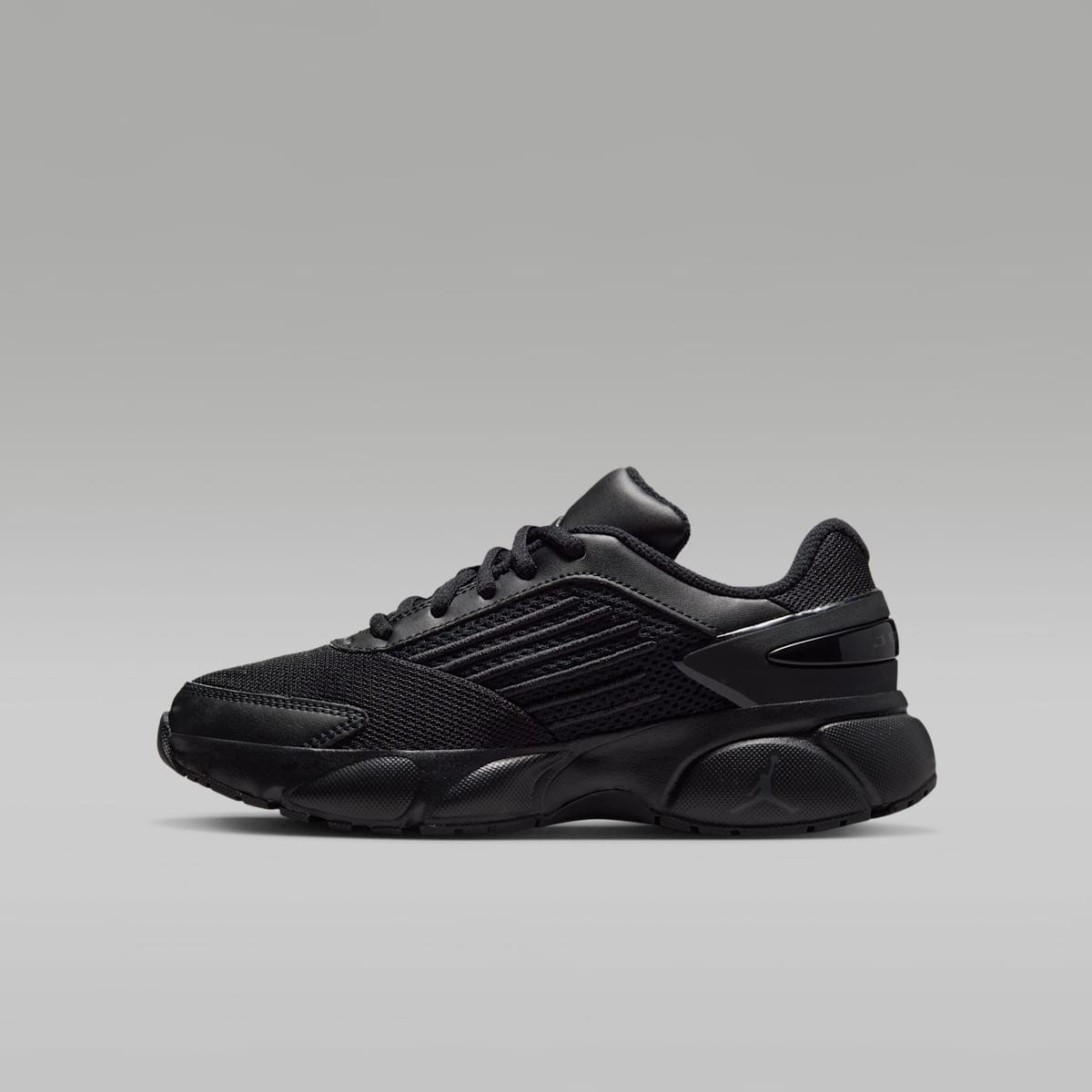 Jordan Trunner Flow Big Kids' Shoes - Black/Dark Smoke Grey - Image 1