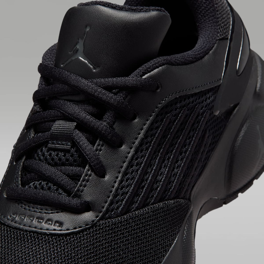 Jordan Trunner Flow Big Kids' Shoes - Black/Dark Smoke Grey