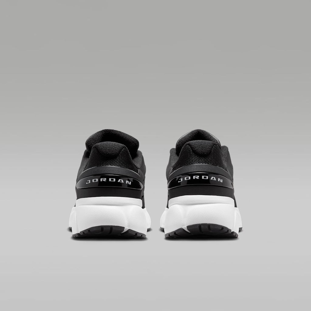 Jordan Trunner Flow Big Kids' Shoes - Black/Anthracite/White - Image 6