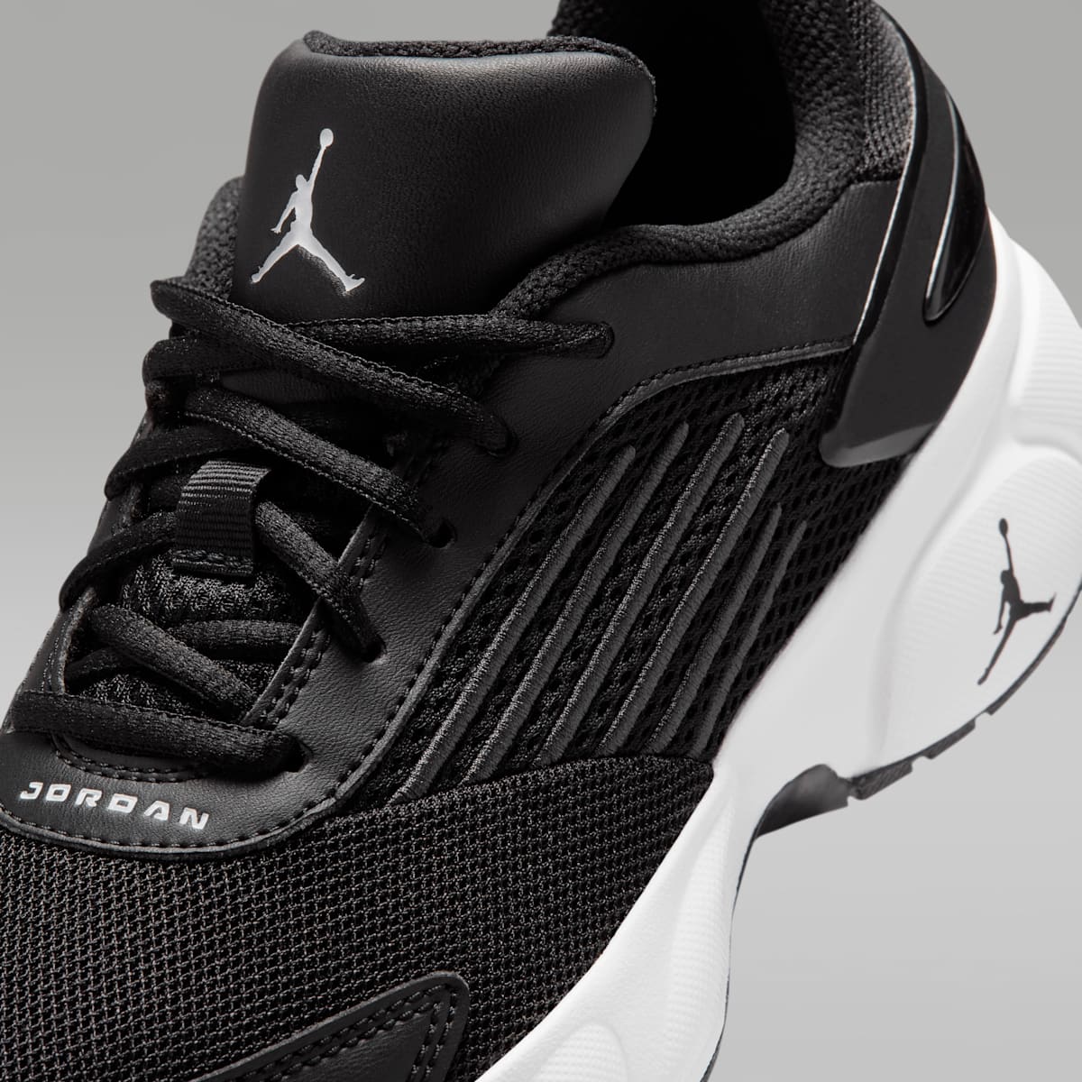 Jordan Trunner Flow Big Kids' Shoes - Black/Anthracite/White - Image 7