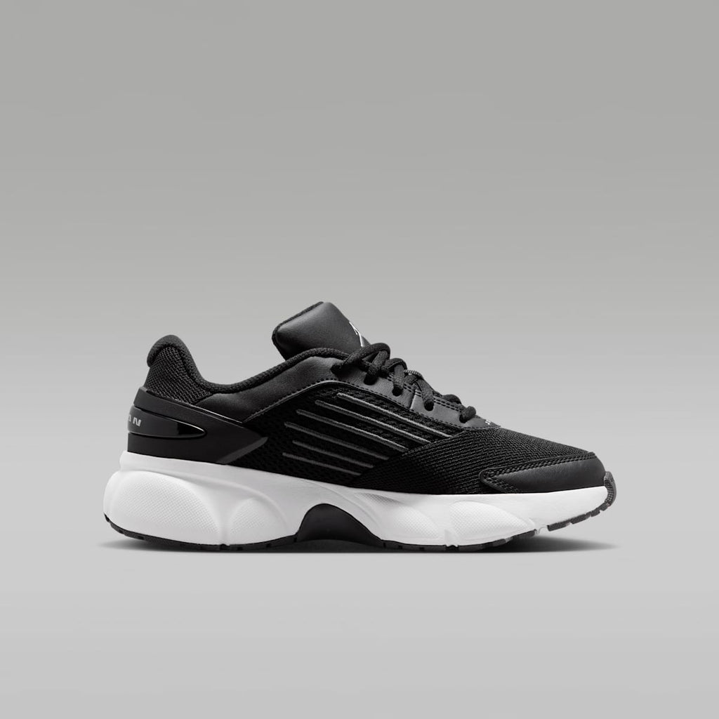 Jordan Trunner Flow Big Kids' Shoes - Black/Anthracite/White - Image 3