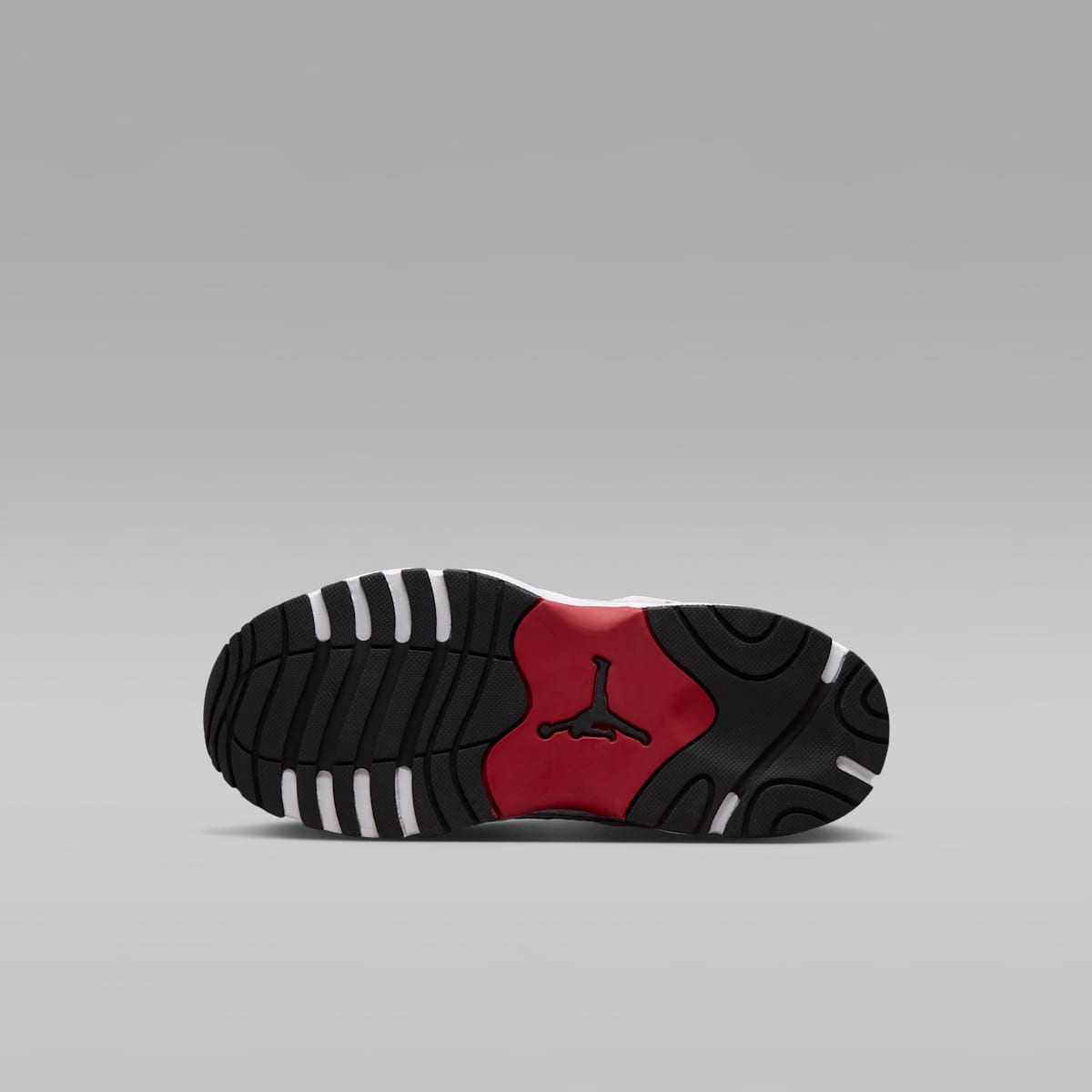 Jordan Trunner Flow Little Kids' Shoes - White/Gym Red/Metallic Silver/Black - Image 2
