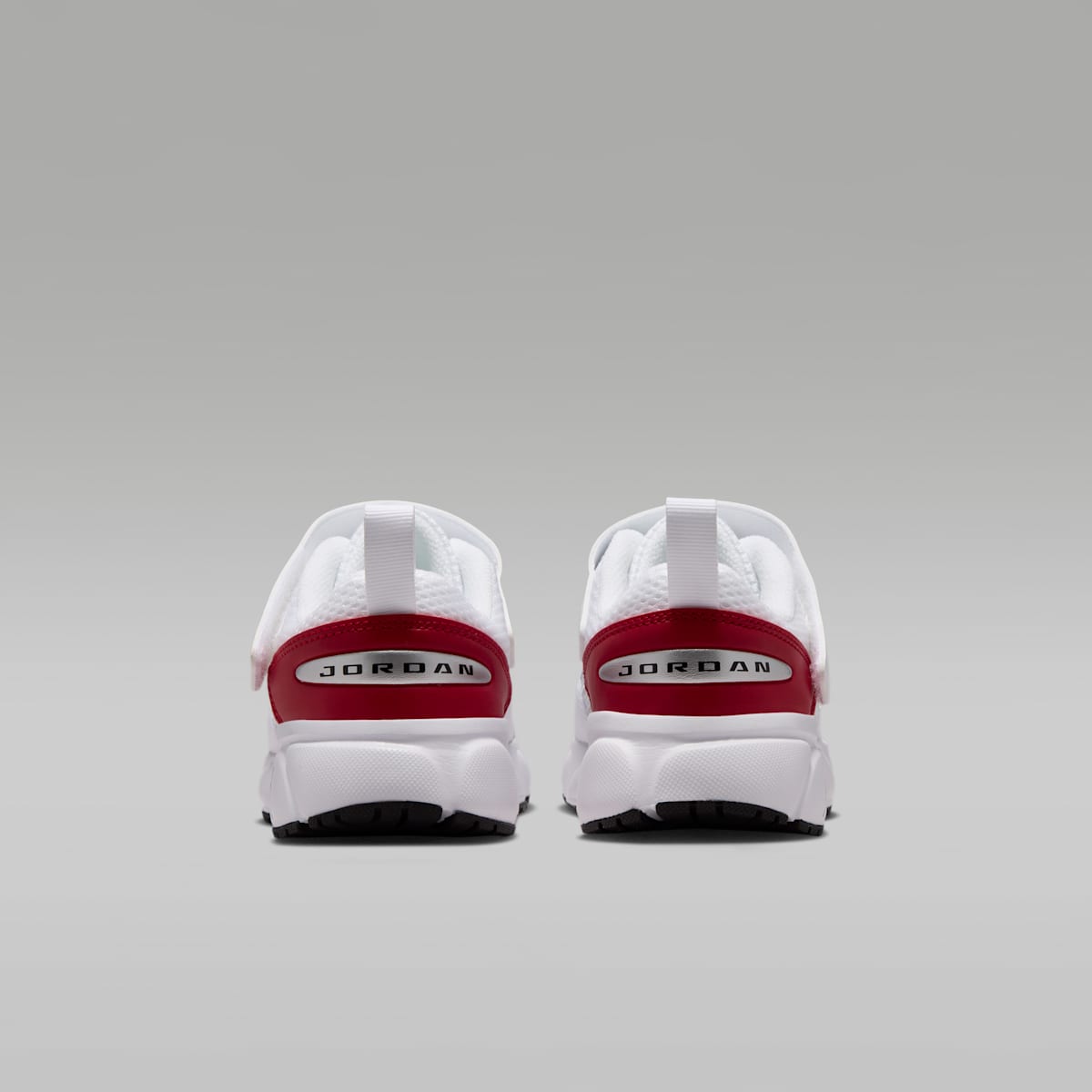 Jordan Trunner Flow Little Kids' Shoes - White/Gym Red/Metallic Silver/Black - Image 6