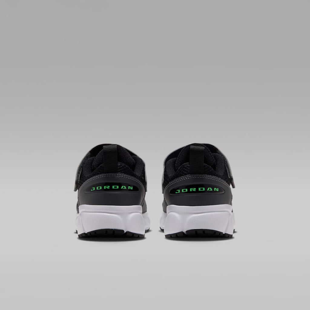 Jordan Trunner Flow Little Kids' Shoes - Dark Grey/Black/White/Scream Green