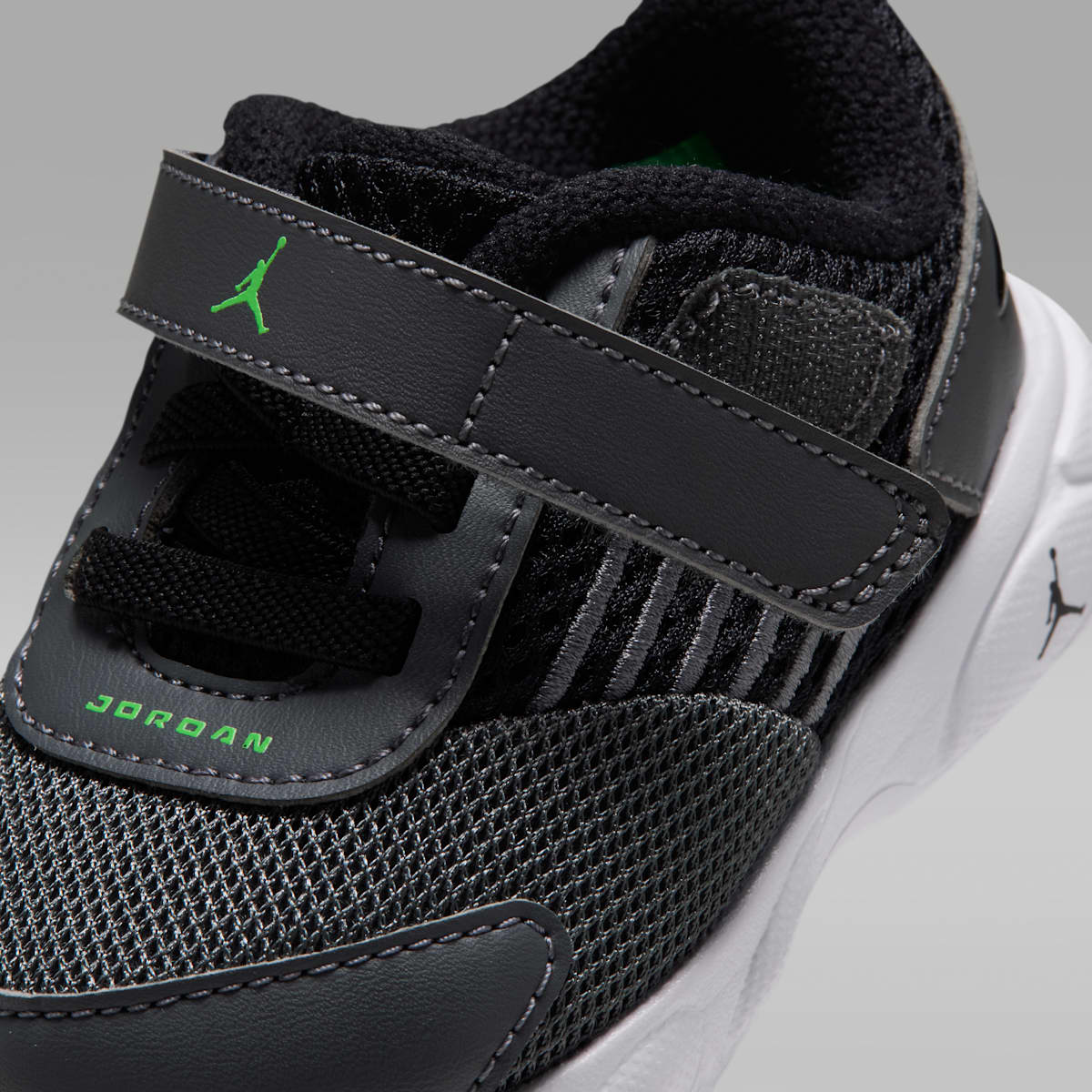 Jordan Trunner Flow Baby/Toddler Shoes - Dark Grey/Black/White/Scream Green