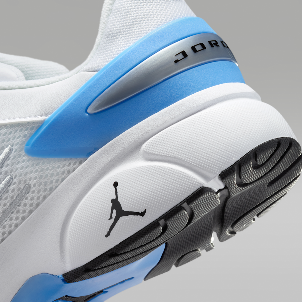 Women's Jordan Trunner Flow Men's Shoes - White/University Blue/Metallic Silver/Black