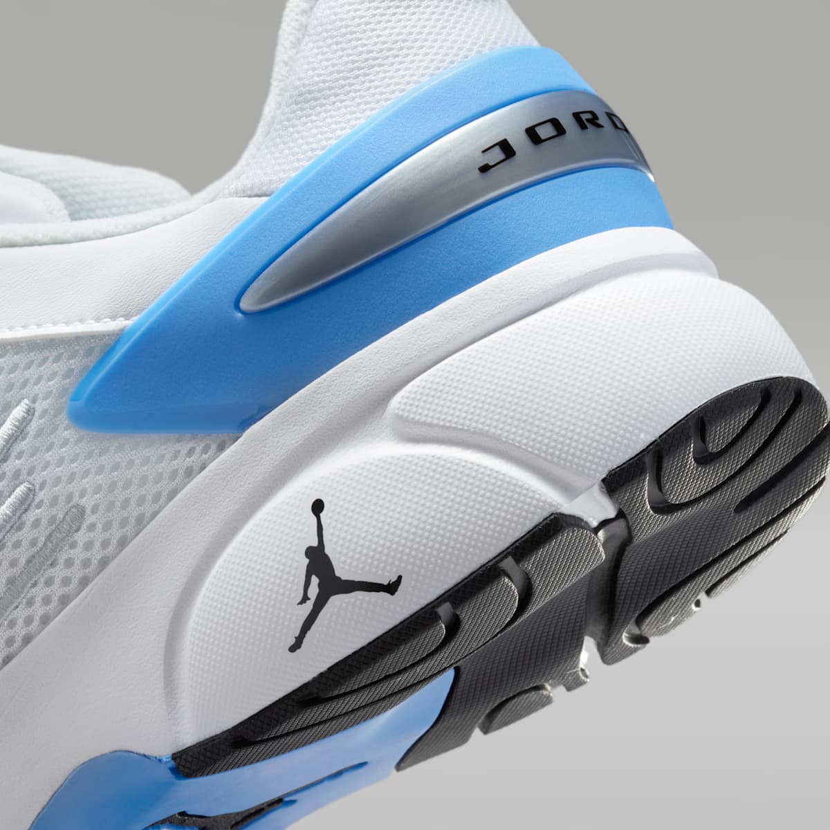 Jordan Trunner Flow Men's Shoes - White/University Blue/Metallic Silver/Black - Image 8