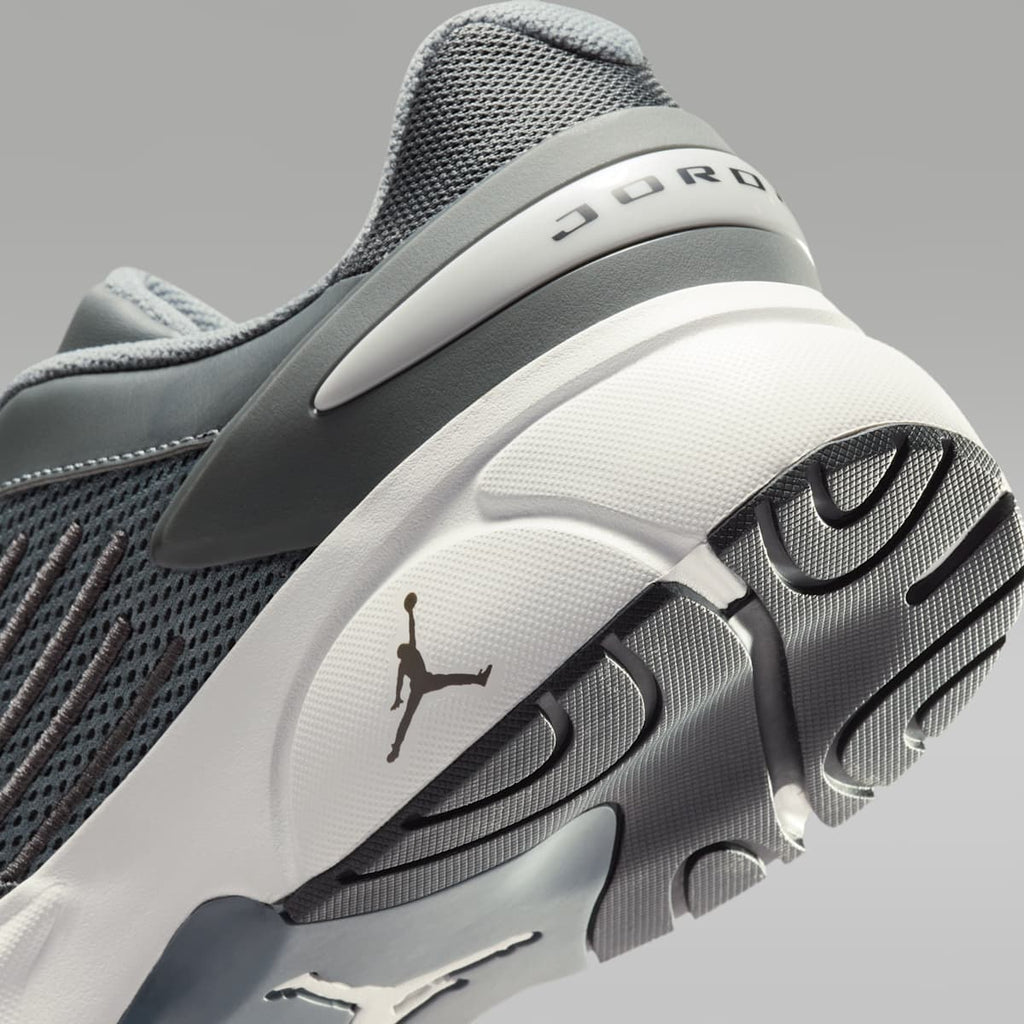 Jordan Trunner Flow Men's Shoes - Smoke Grey/Dark Smoke Grey/Iron Grey/Photon Dust - Image 8