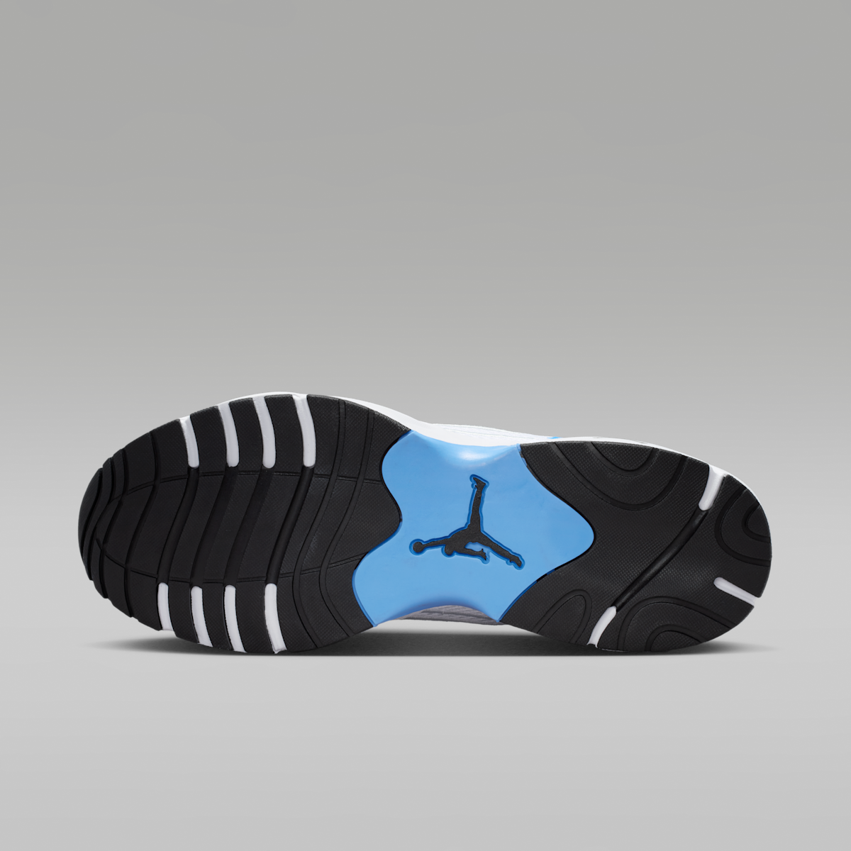 Women's Jordan Trunner Flow Men's Shoes - White/University Blue/Metallic Silver/Black