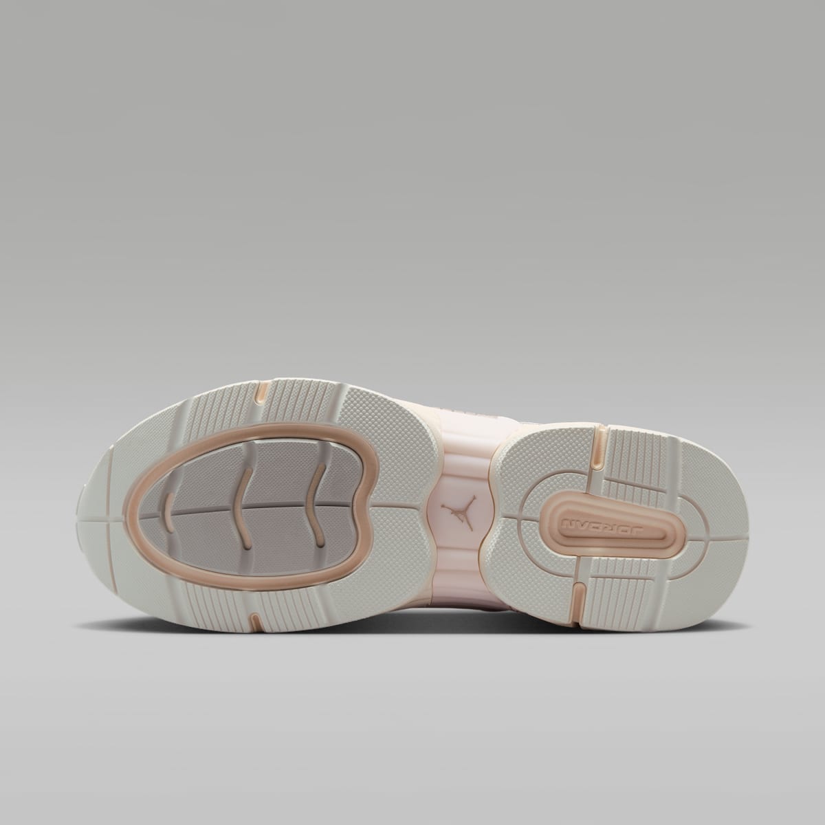 Jordan Trunner O/S Men's Shoes - Light Iron Ore/Smoke Grey/Chalk/Legend Medium Brown - Image 2
