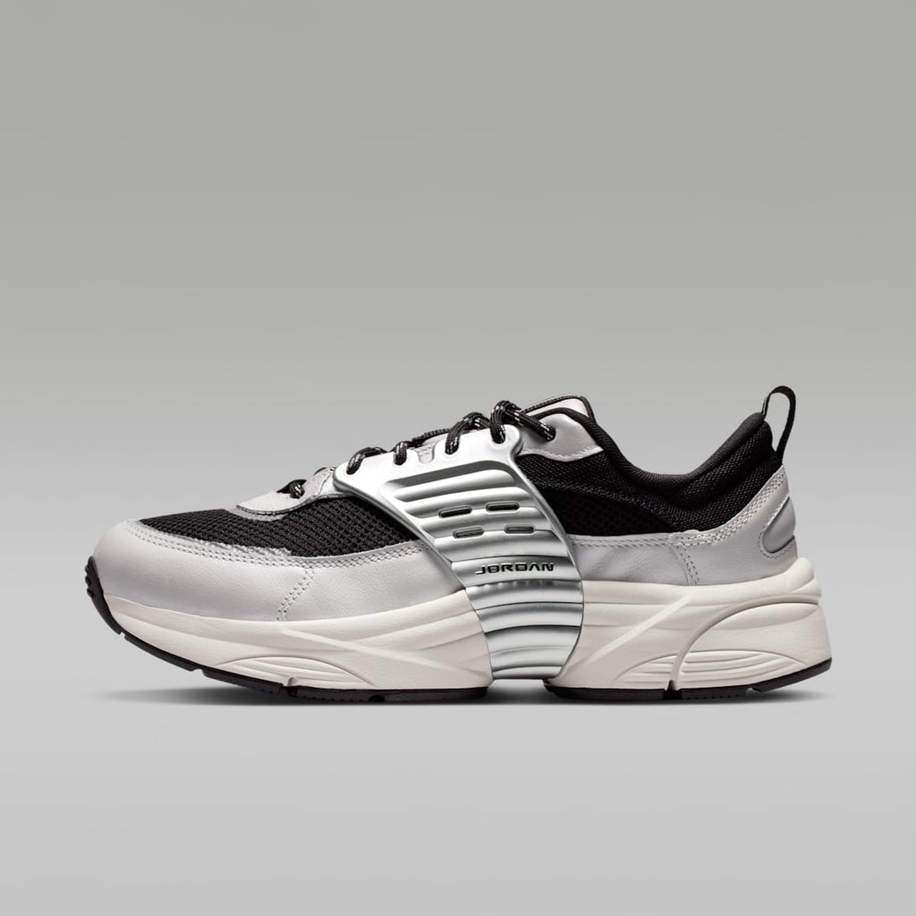 Jordan Trunner O/S Men's Shoes - Photon Dust/Black/Sail/White - Image 1