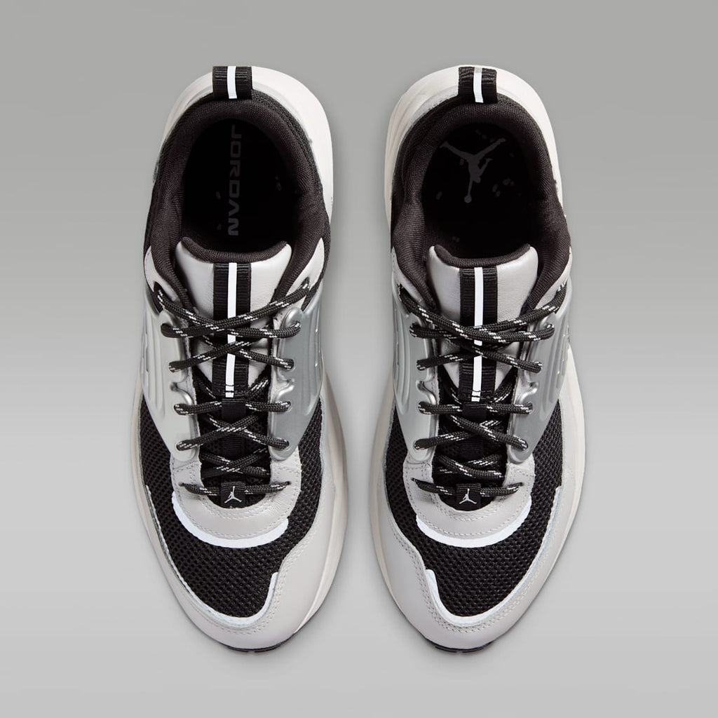 Jordan Trunner O/S Men's Shoes - Photon Dust/Black/Sail/White - Image 4
