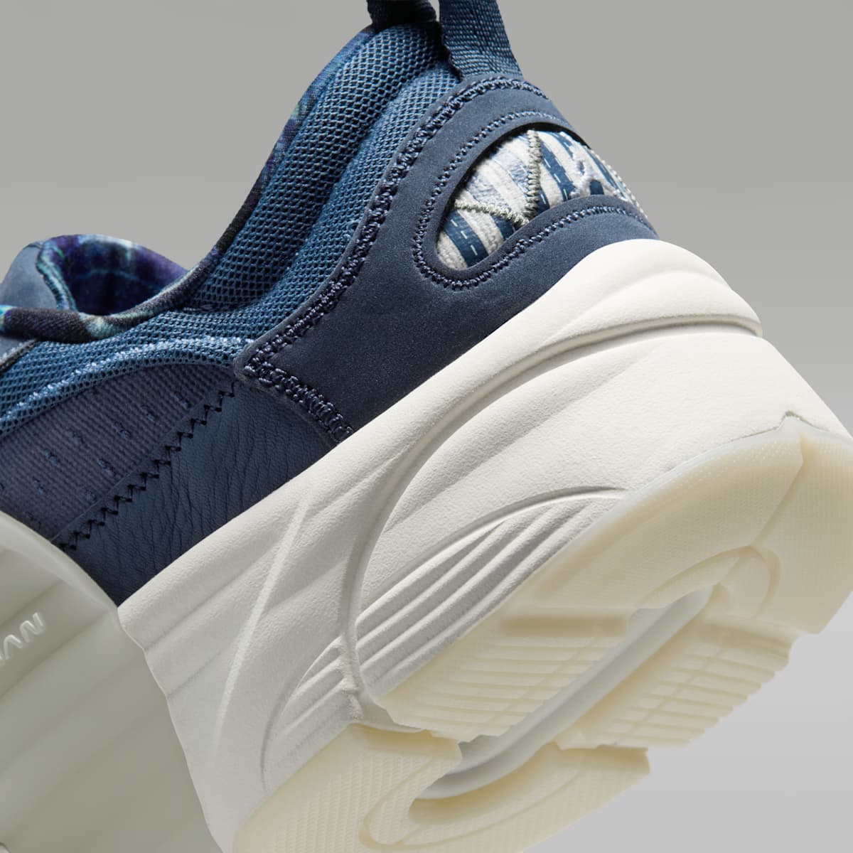 Jordan Trunner O/S Men's Shoes - Diffused Blue/Sail/White/Pale Ivory - Image 8