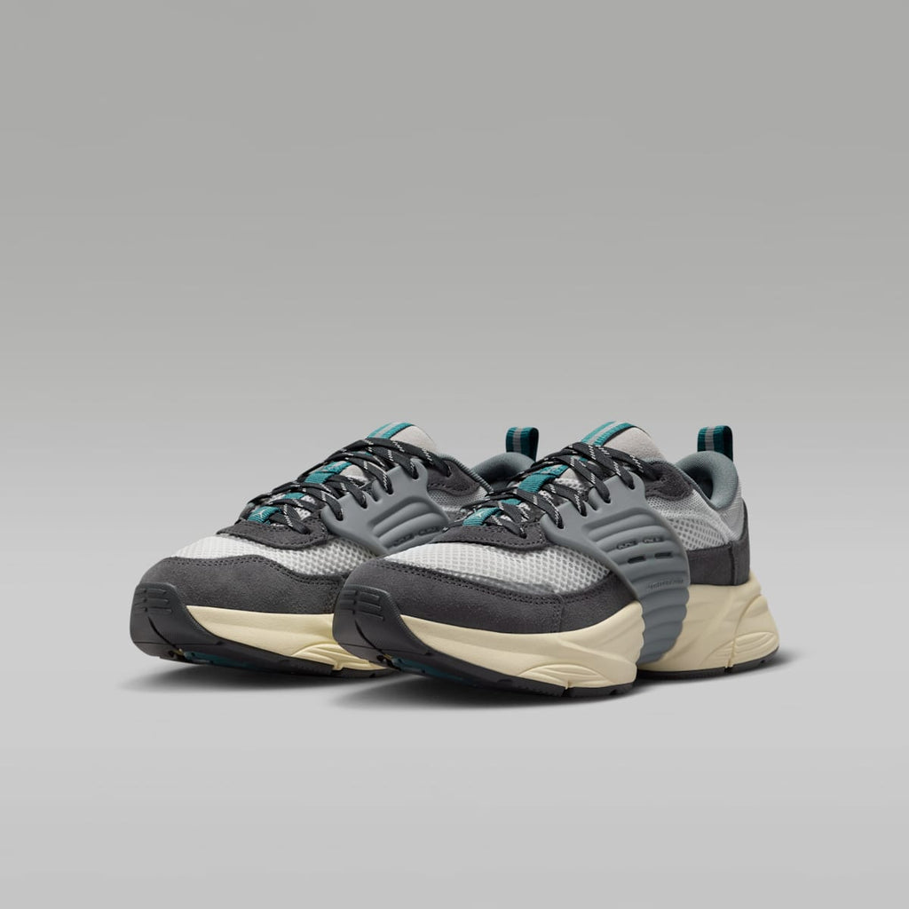 Jordan Trunner O/S Big Kids' Shoes - Photon Dust/Anthracite/Cool Grey/Ash Green - Image 5
