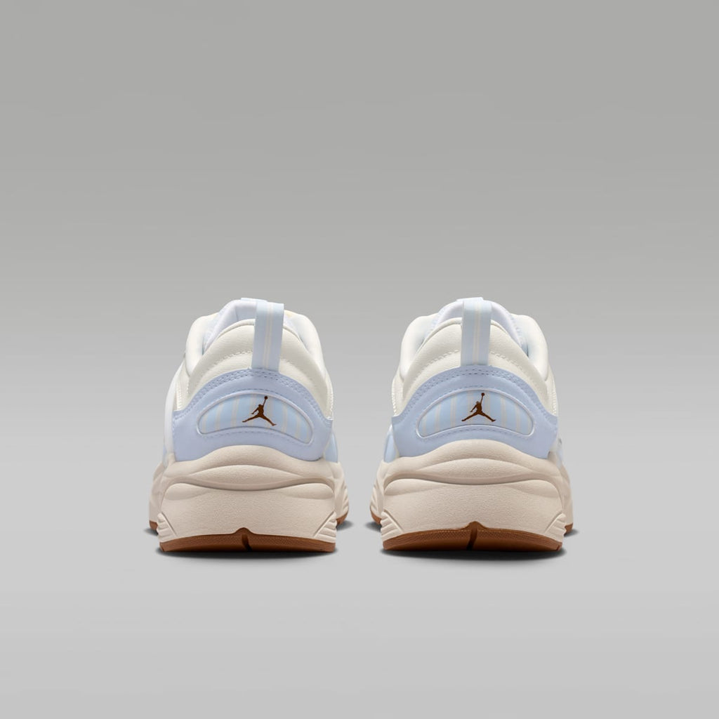 Jordan Trunner O/S Men's Shoes - Sail/Cream II/Hydrogen Blue/Light British Tan - Image 6
