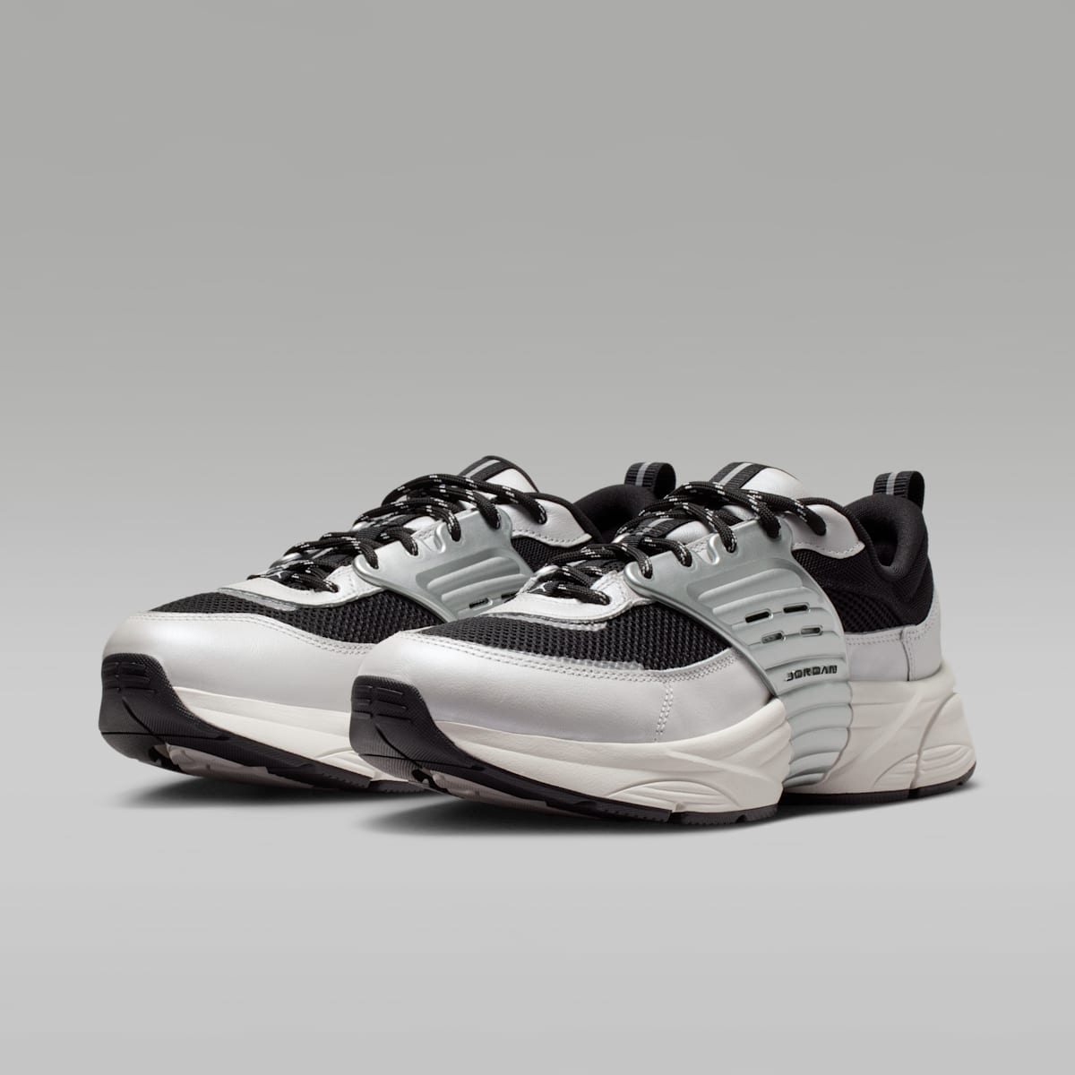 Jordan Trunner O/S Men's Shoes - Photon Dust/Black/Sail/White - Image 5