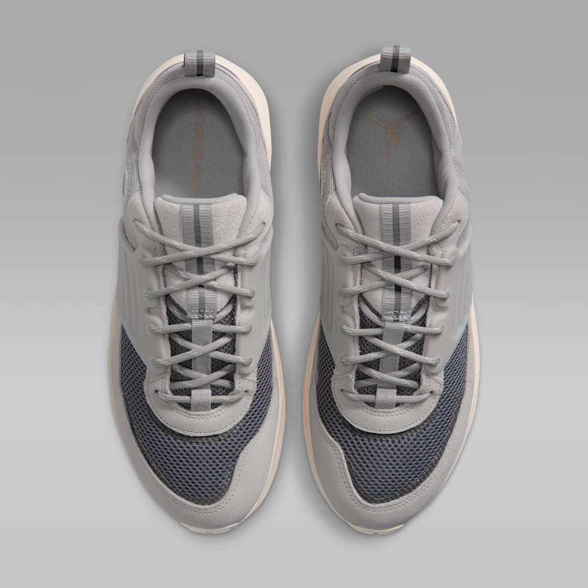 Jordan Trunner O/S Men's Shoes - Light Iron Ore/Smoke Grey/Chalk/Legend Medium Brown - Image 4