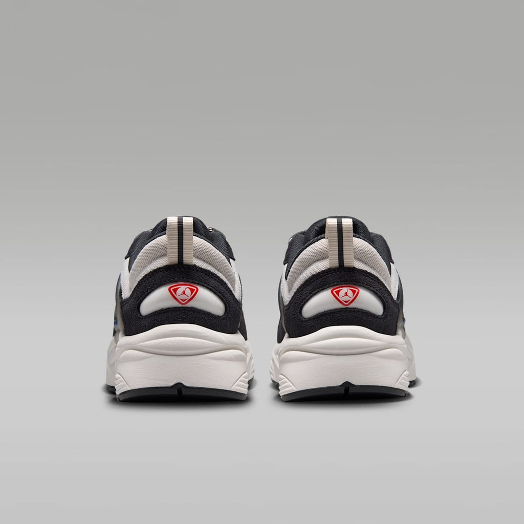 Jordan Trunner O/S SE Men's Shoes - Off Noir/Phantom/Old Royal/University Red - Image 6