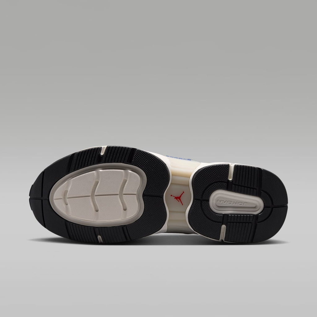 Jordan Trunner O/S SE Men's Shoes - Off Noir/Phantom/Old Royal/University Red - Image 2