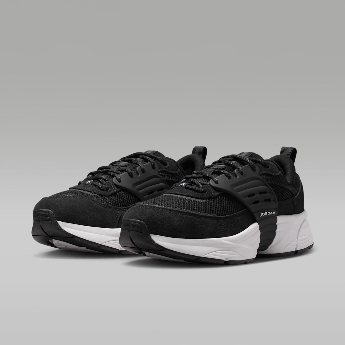 Jordan Trunner O/S Men's Shoes - Black/White - Image 5