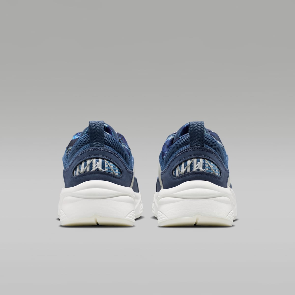 Women's Jordan Trunner O/S Men's Shoes - Diffused Blue/Sail/White/Pale Ivory