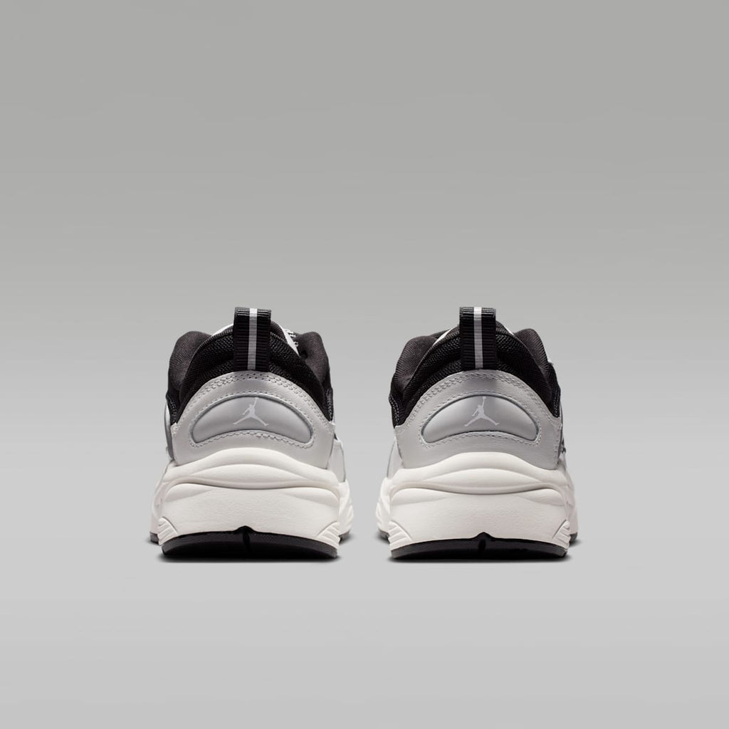 Jordan Trunner O/S Men's Shoes - Photon Dust/Black/Sail/White - Image 6