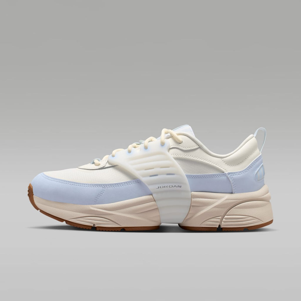 Jordan Trunner O/S Men's Shoes - Sail/Cream II/Hydrogen Blue/Light British Tan - Image 1