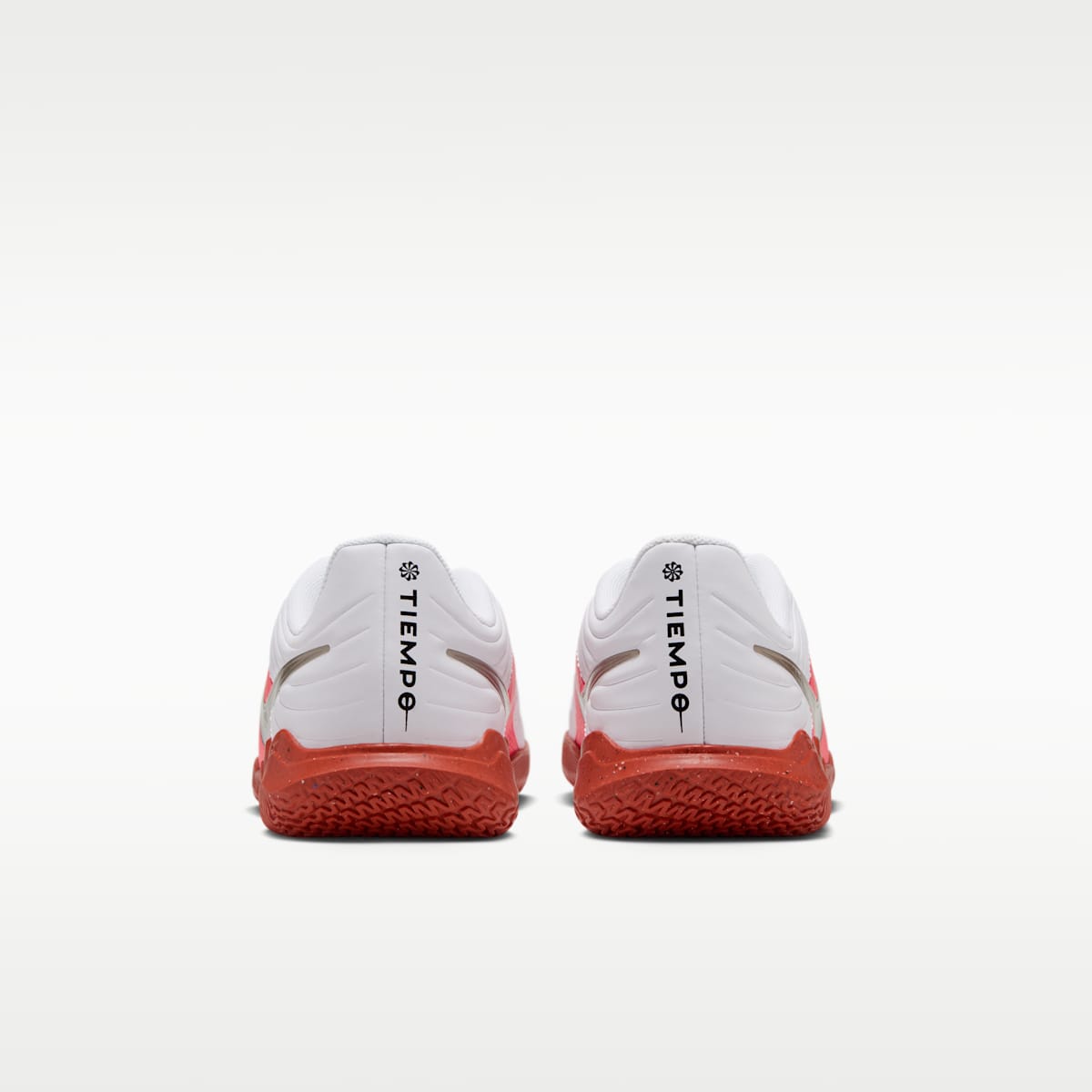 Kids' Nike Jr. Tiempo Maestro Club Indoor/Court Low-Top Soccer Shoes - White/Bright Crimson/Blur