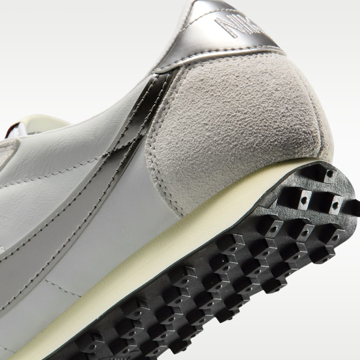 Nike LD-1000 Men's Shoes - Photon Dust/Coconut Milk/Metallic Silver - Image 8