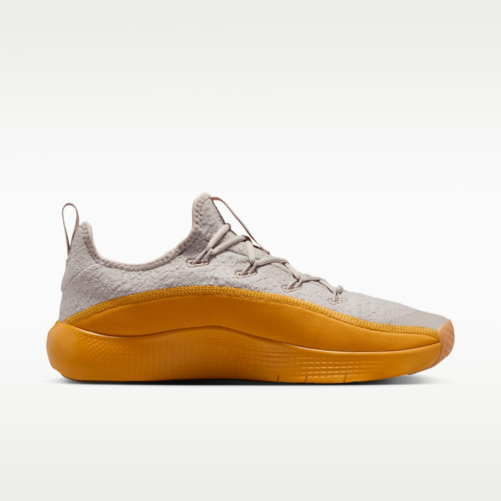 LeBron TR 1 Men's Workout Shoes - Cream II/Gold Leaf/White - Image 3