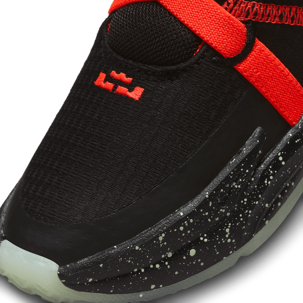 LeBron Witness 7 Little Kids' Shoes - Black/Bright Crimson/University Gold/Barely Volt