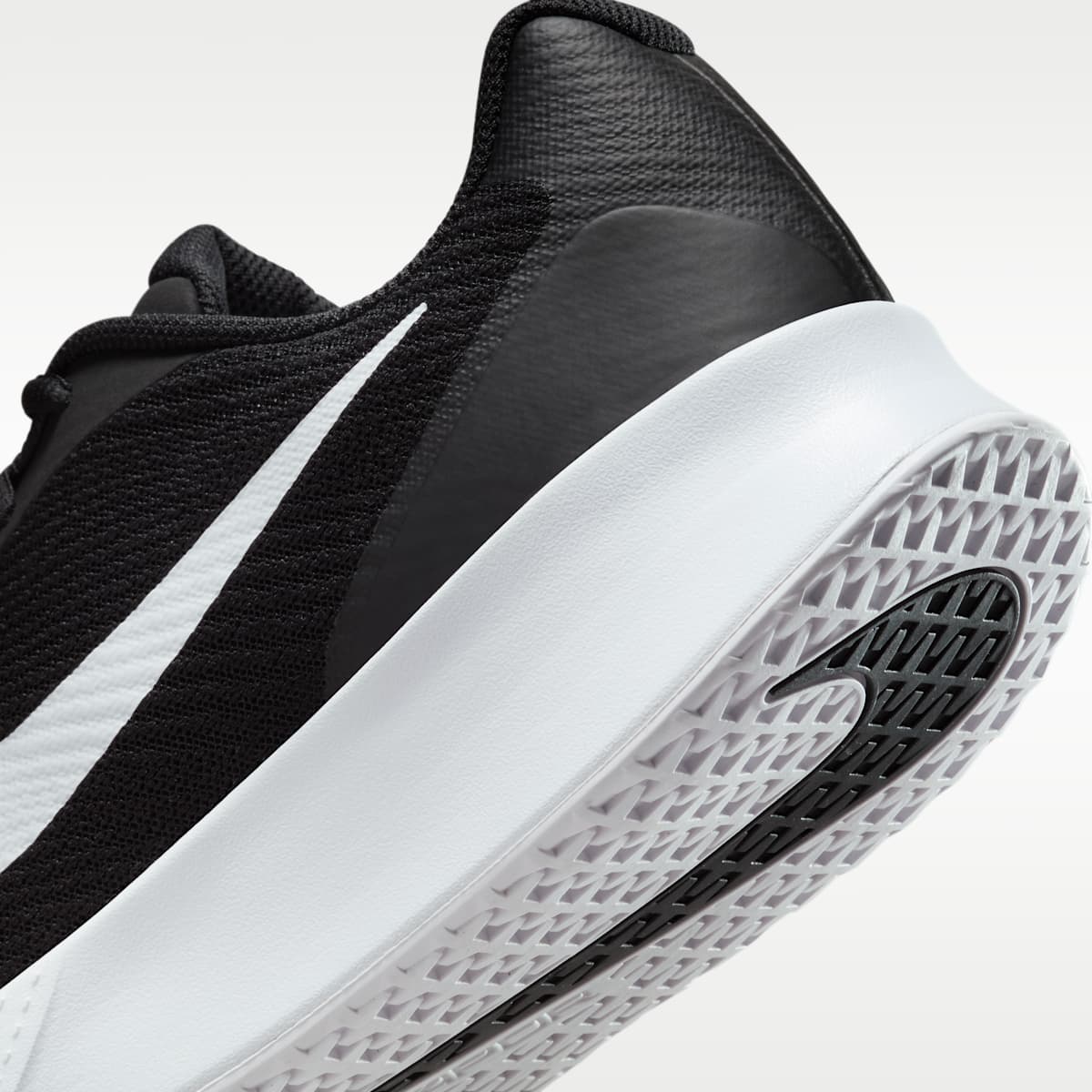 Nike Vapor Lite 3 Men's Hard Court Tennis Shoes - Black/White - Image 8