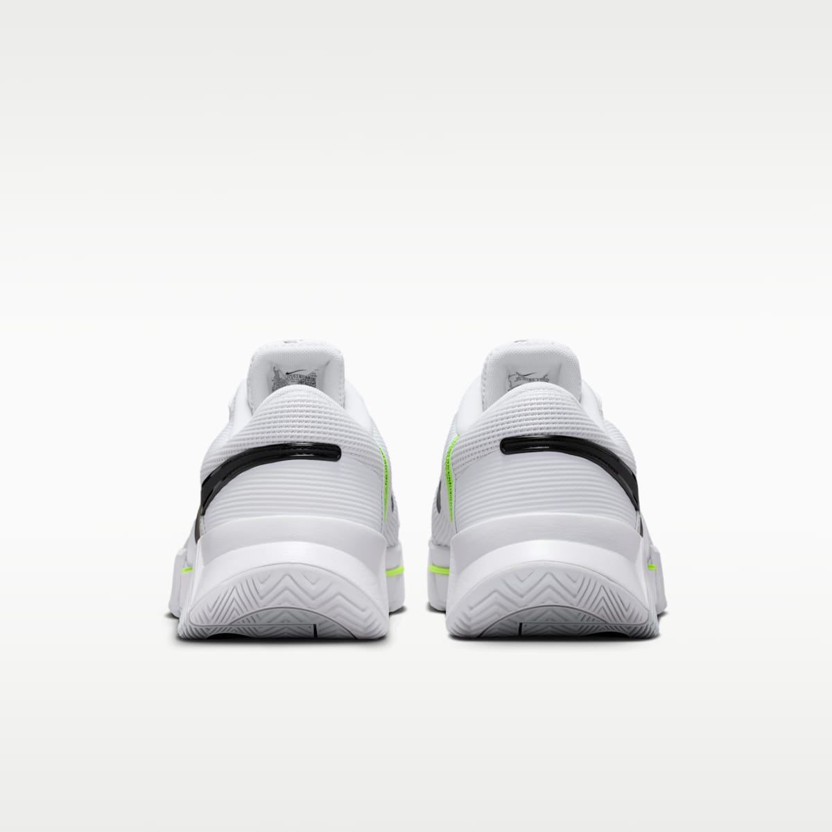 Nike GP Challenge 1.5 Men's Hard Court Tennis Shoes - White/Pure Platinum/Volt/Black - Image 6