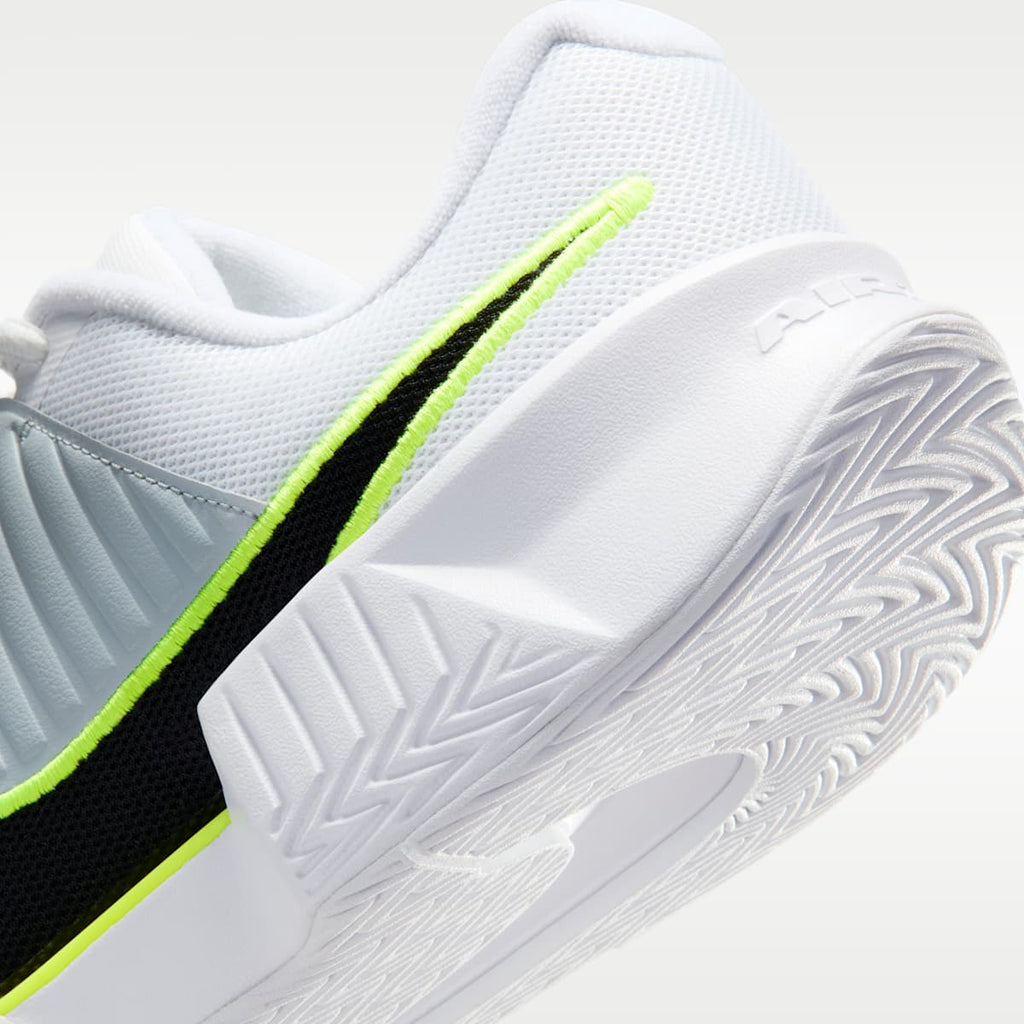 Nike GP Challenge Pro Men's Hard Court Tennis Shoes - White/Pure Platinum/Volt/Black - Image 8