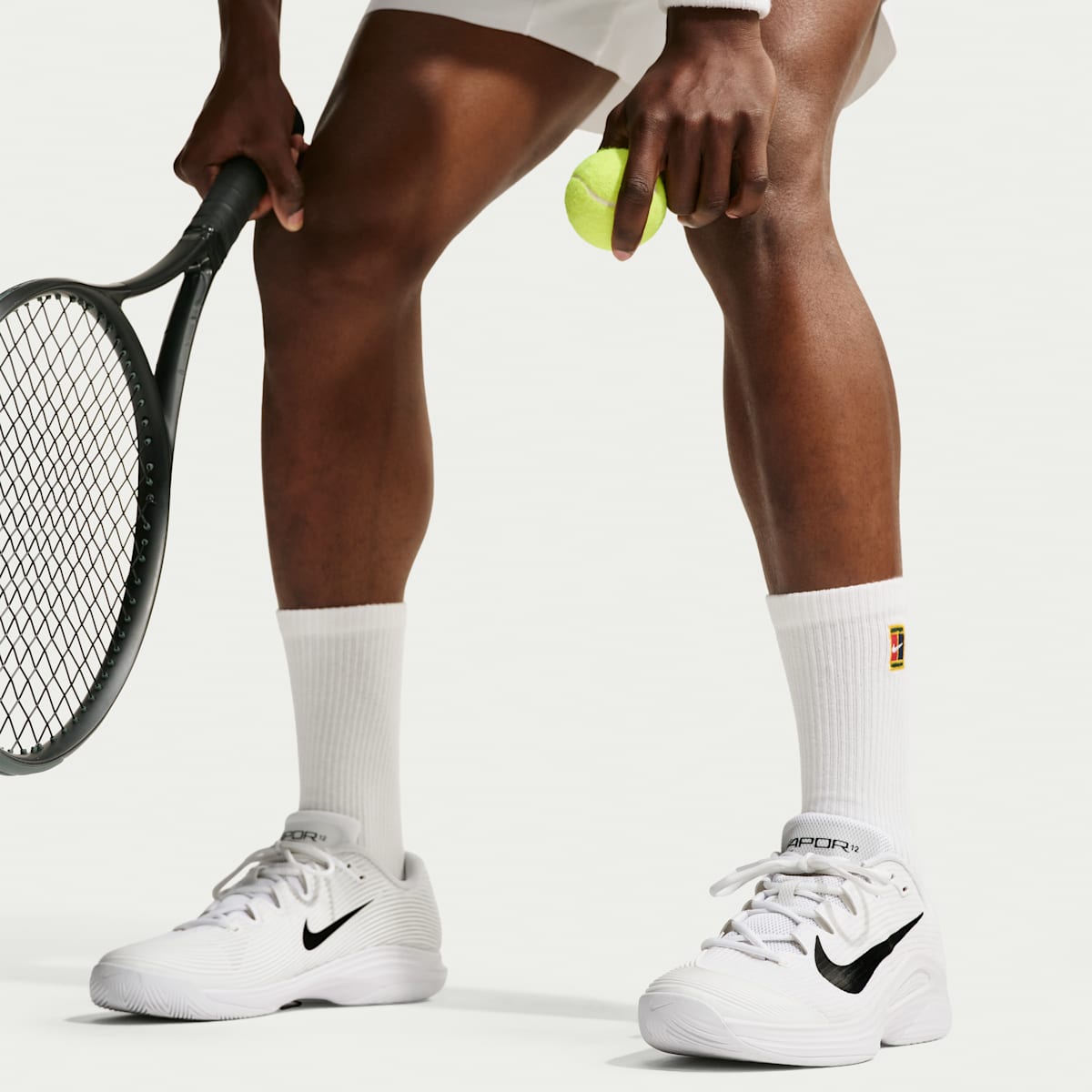Nike Vapor 12 Men's Hard Court Tennis Shoes - White/Summit White/Black - Image 9