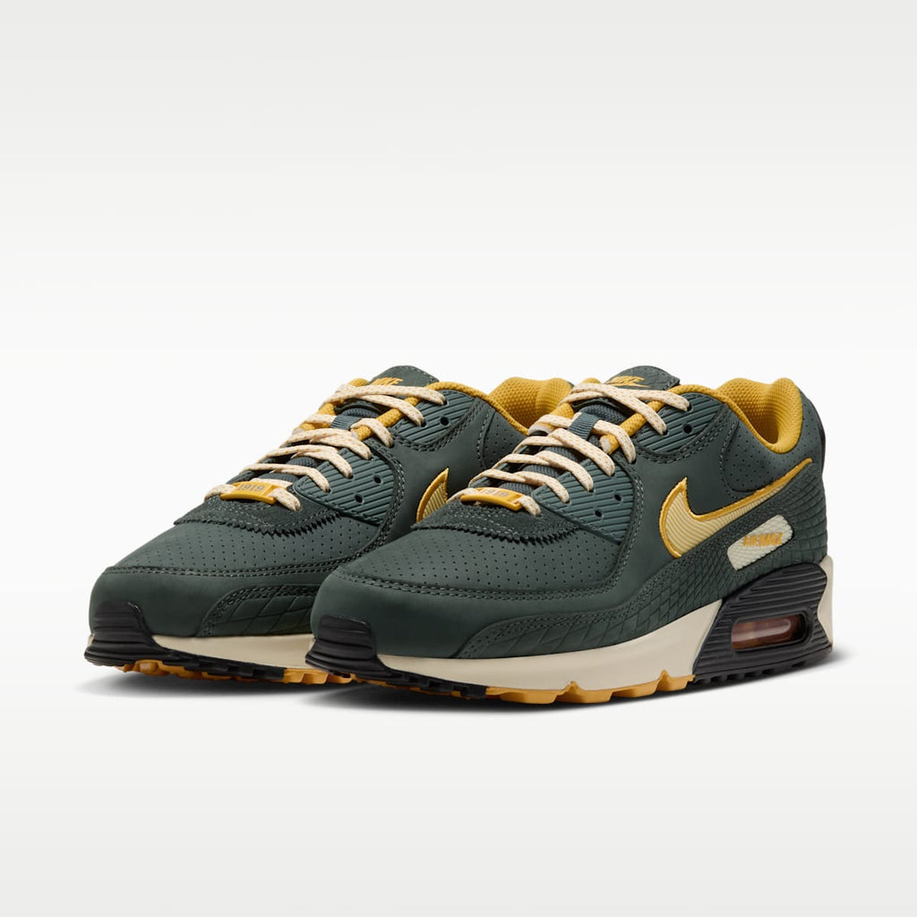 Nike Air Max 90 (Green Bay Packers) Men's NFL Shoes - Vintage Green/University Gold/Black/Alabaster - Image 5