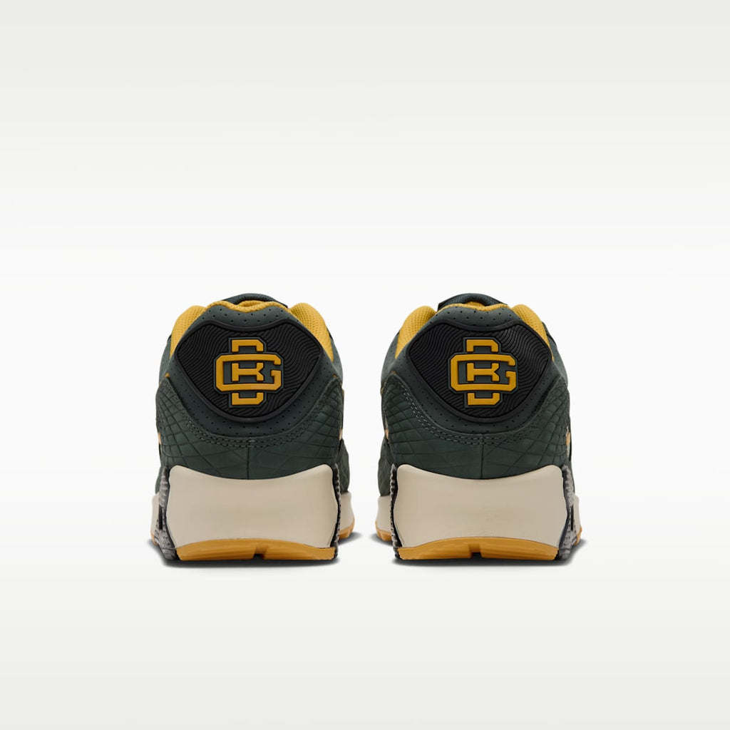 Nike Air Max 90 (Green Bay Packers) Men's NFL Shoes - Vintage Green/University Gold/Black/Alabaster - Image 6