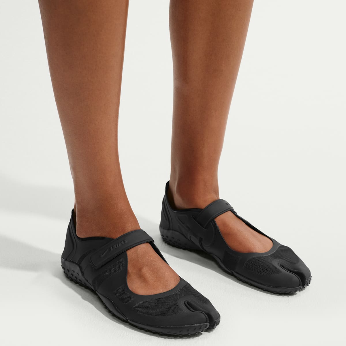 NikeSKIMS Rift Mesh Women's Shoes - Black/Black/NSKM Dark Smoke
