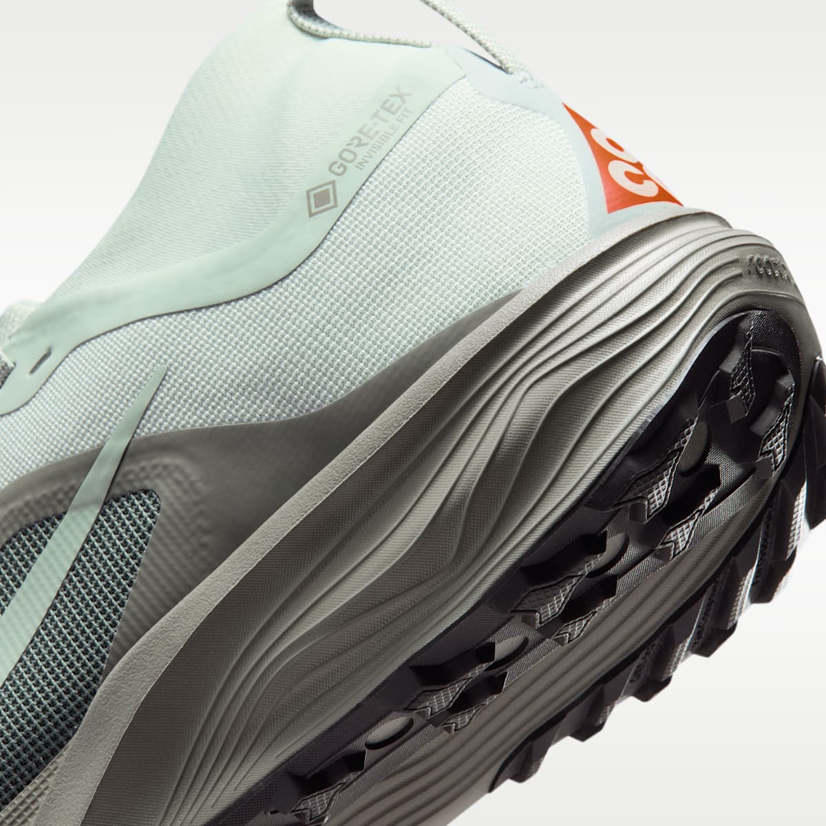 ACG Pegasus Trail GORE-TEX Men's Waterproof Trail Running Shoes - Light Silver/Light Army/Safety Orange/Light Silver - Image 9