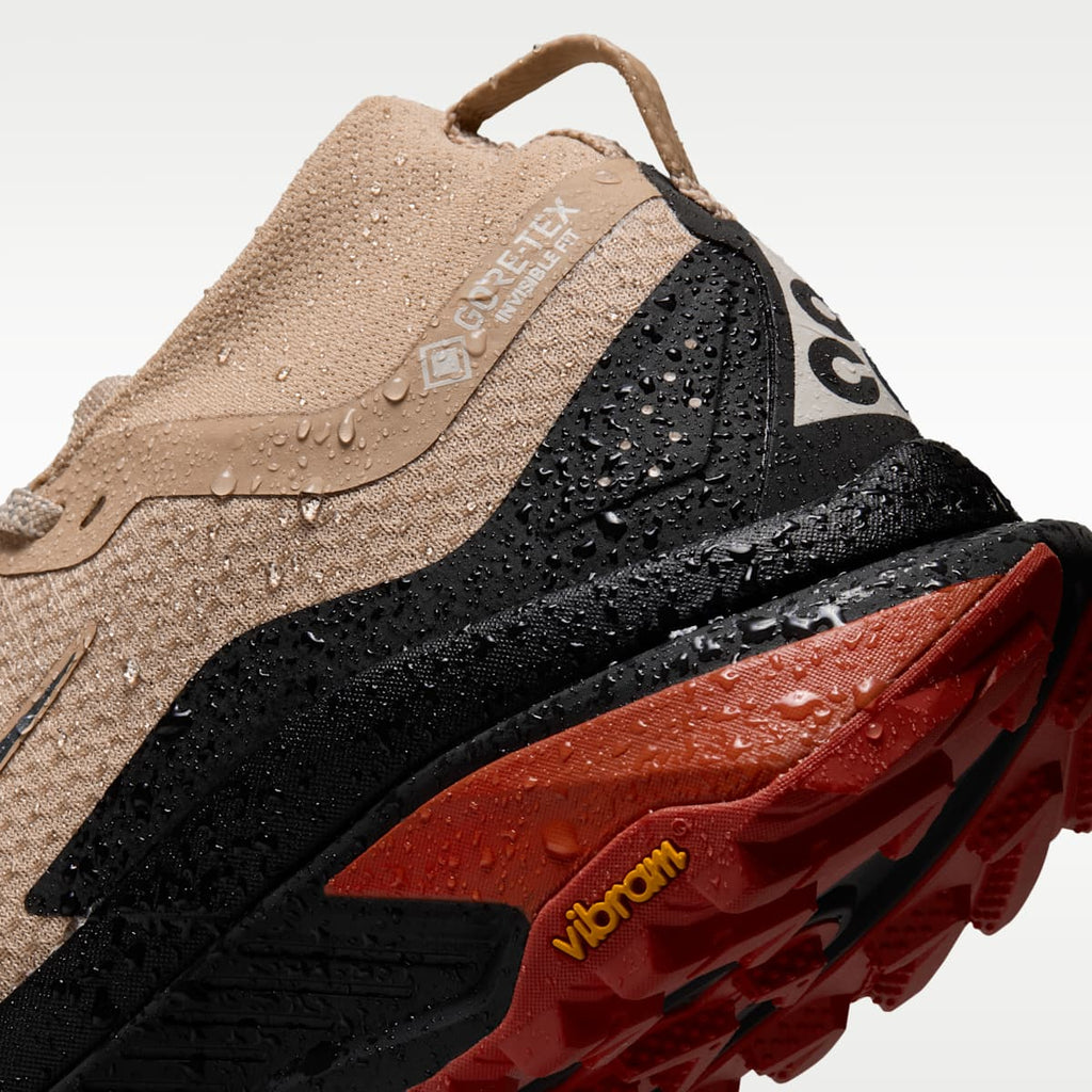ACG Zegama Trail GORE-TEX Men's Waterproof Trail Running Shoes - Linen/Light Crimson/Light Orewood Brown/Black - Image 9