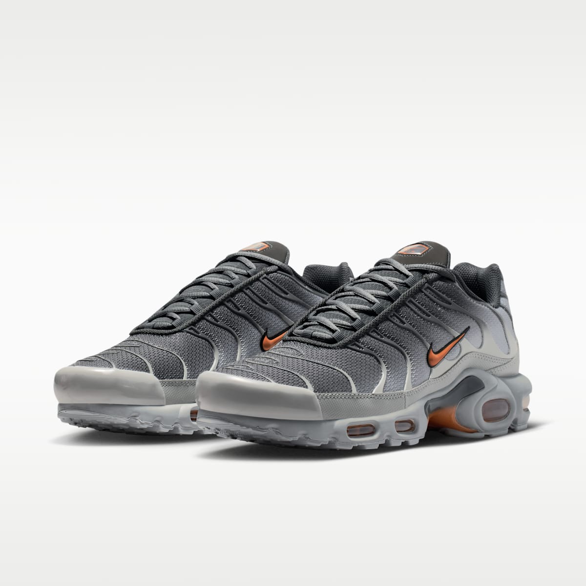 Nike Air Max Plus Men's Shoes - Light Smoke Grey/Dark Smoke Grey/Hot Curry - Image 5