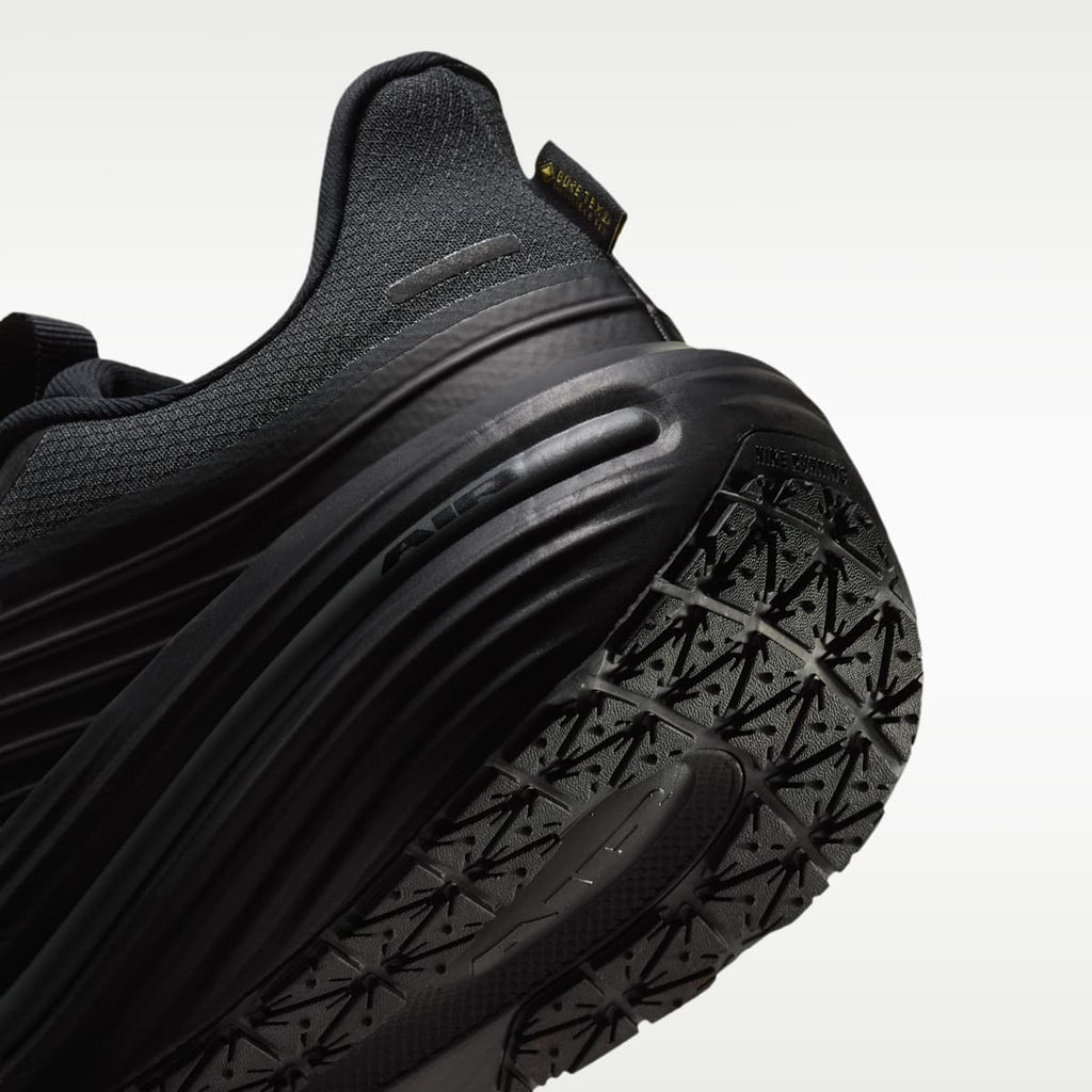 Nike Winflo 12 GORE-TEX Men's Waterproof Road Running Shoes - Black/Black/Dark Smoke Grey - Image 8