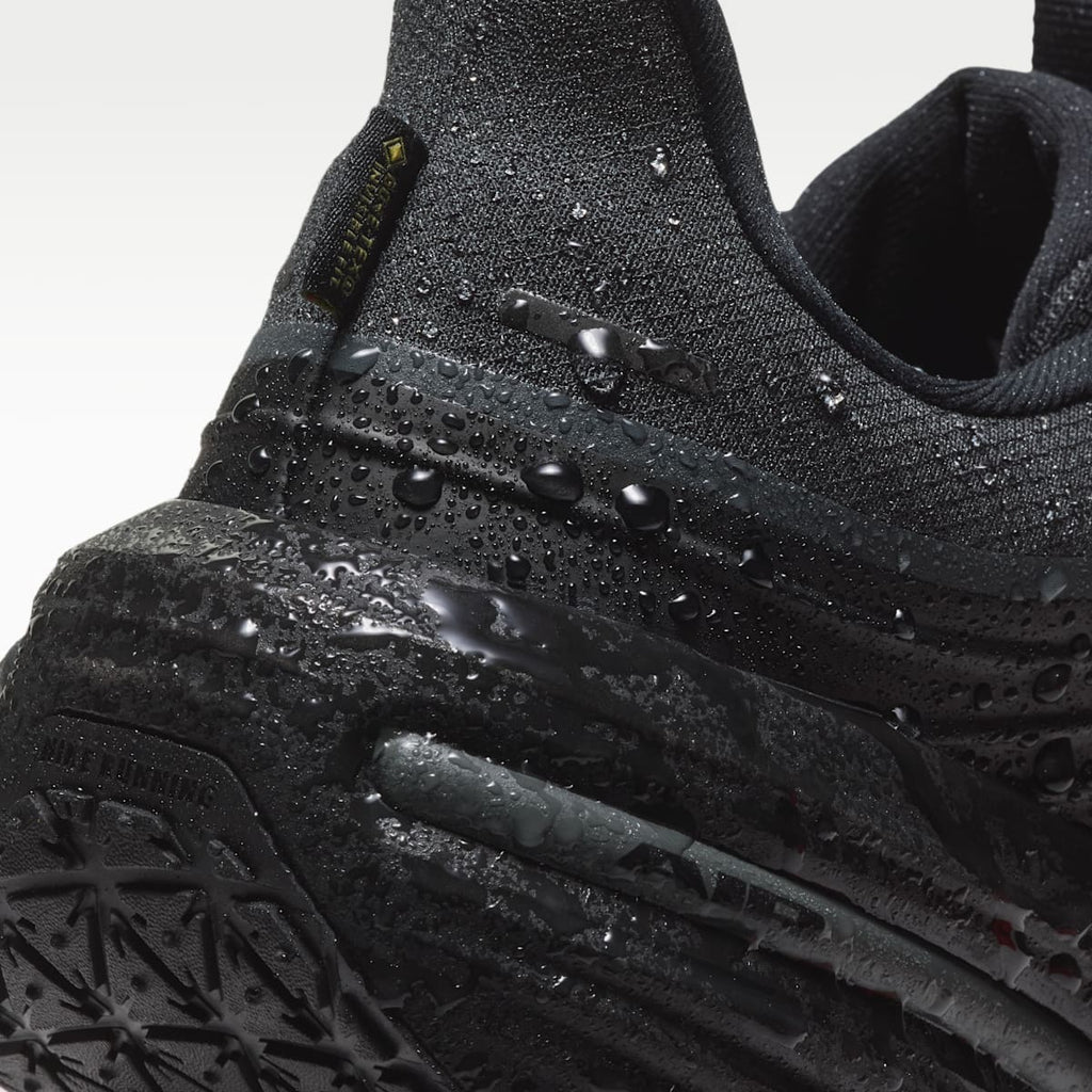 Nike Winflo 12 GORE-TEX Men's Waterproof Road Running Shoes - Black/Black/Dark Smoke Grey - Image 9