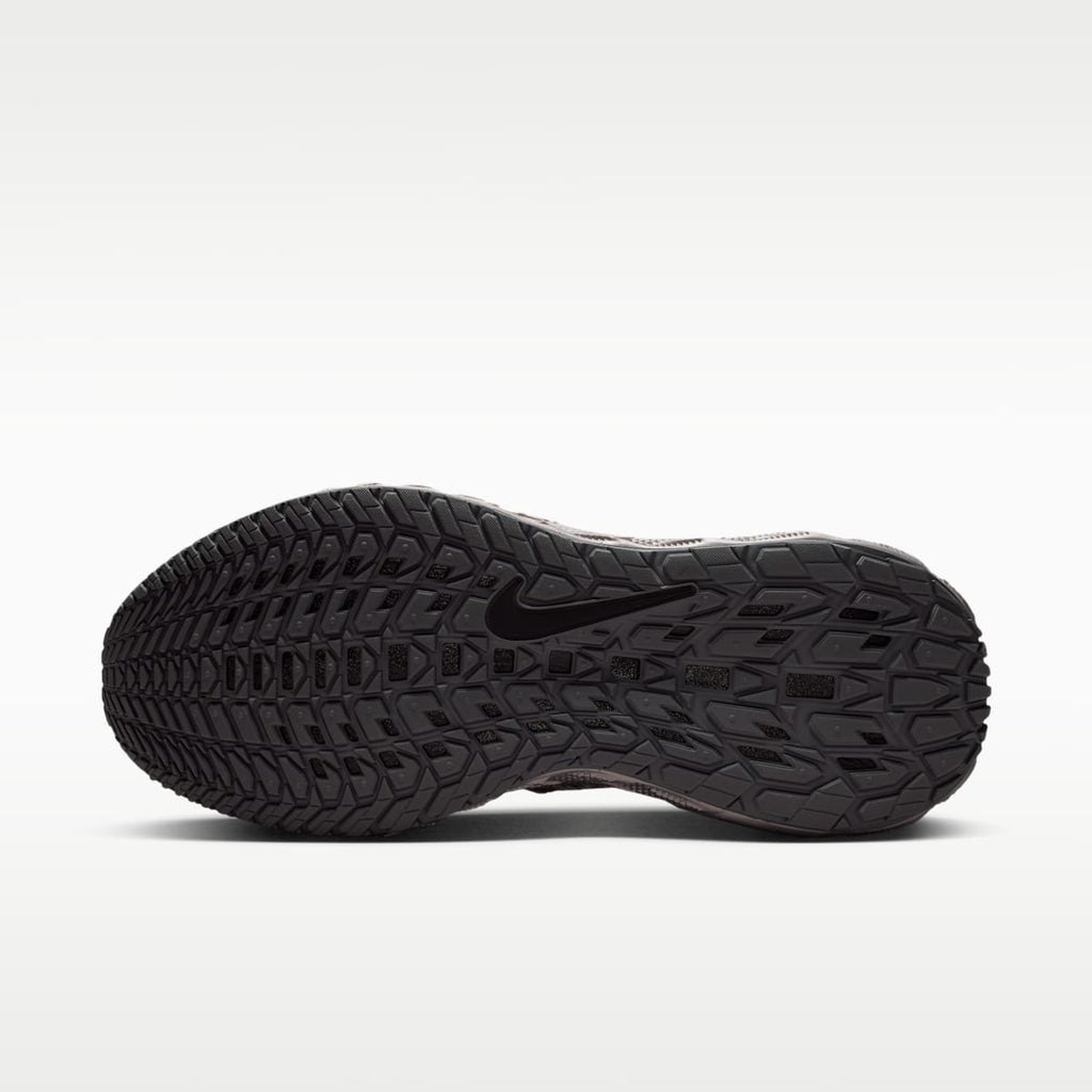 Nike Ava Edge Men's Shoes - Black/Metallic Silver - Image 2
