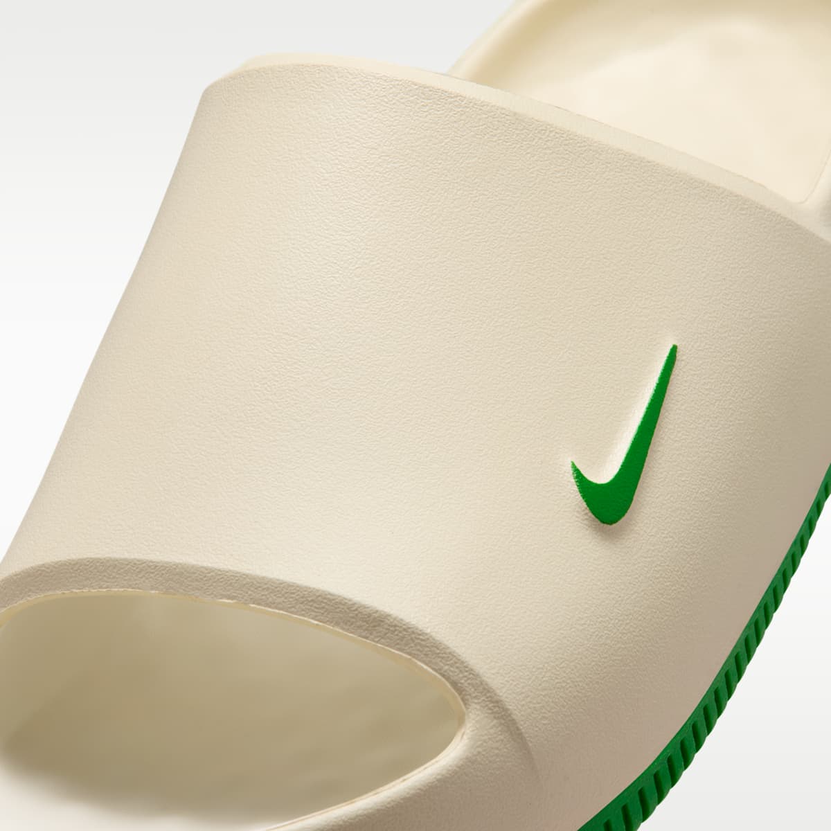 Nike Calm (Oregon) Men's College Slides - Sail/Sail/Apple Green - Image 6
