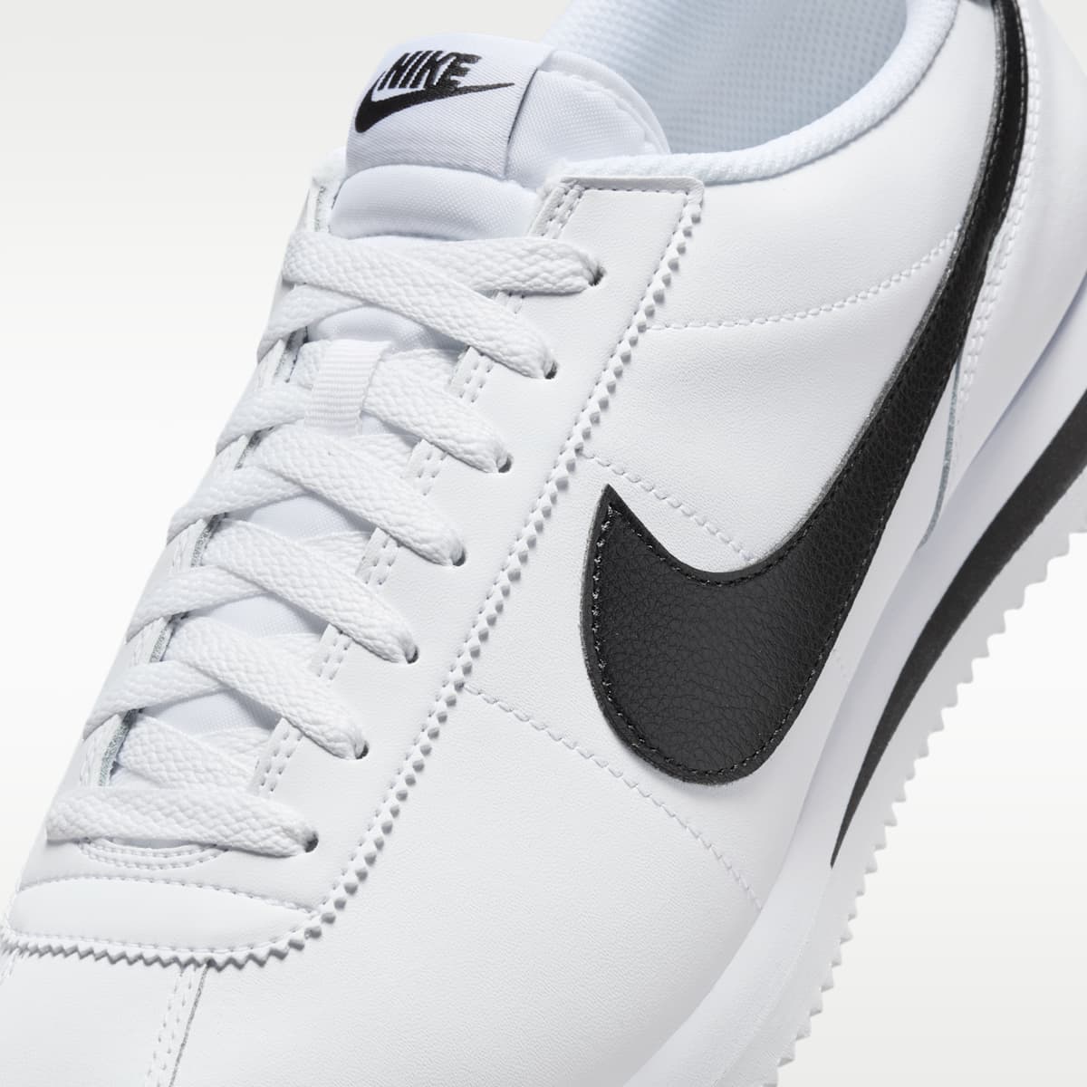 Nike Cortez Leather Men's Shoes - White/Black - Image 7