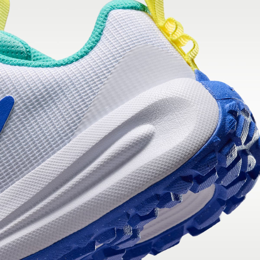 Nike Cross Turf Big Kids' Shoes - Washed Teal/Light Racer Blue/Old Royal/Sonic Yellow