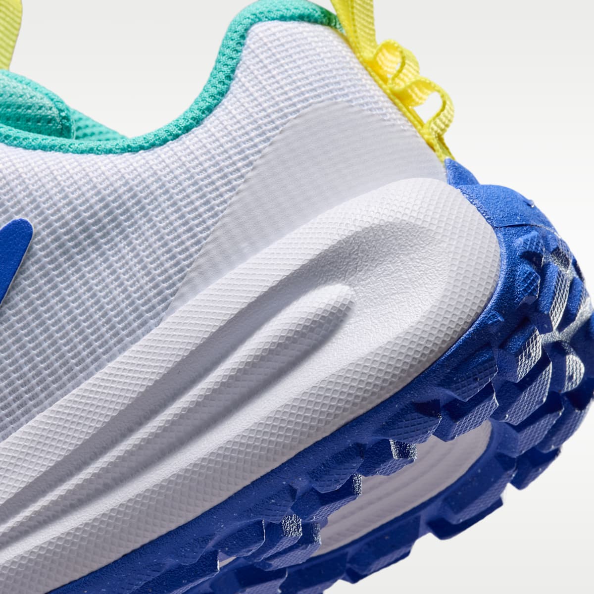 Nike Cross Turf Big Kids' Shoes - Washed Teal/Light Racer Blue/Old Royal/Sonic Yellow