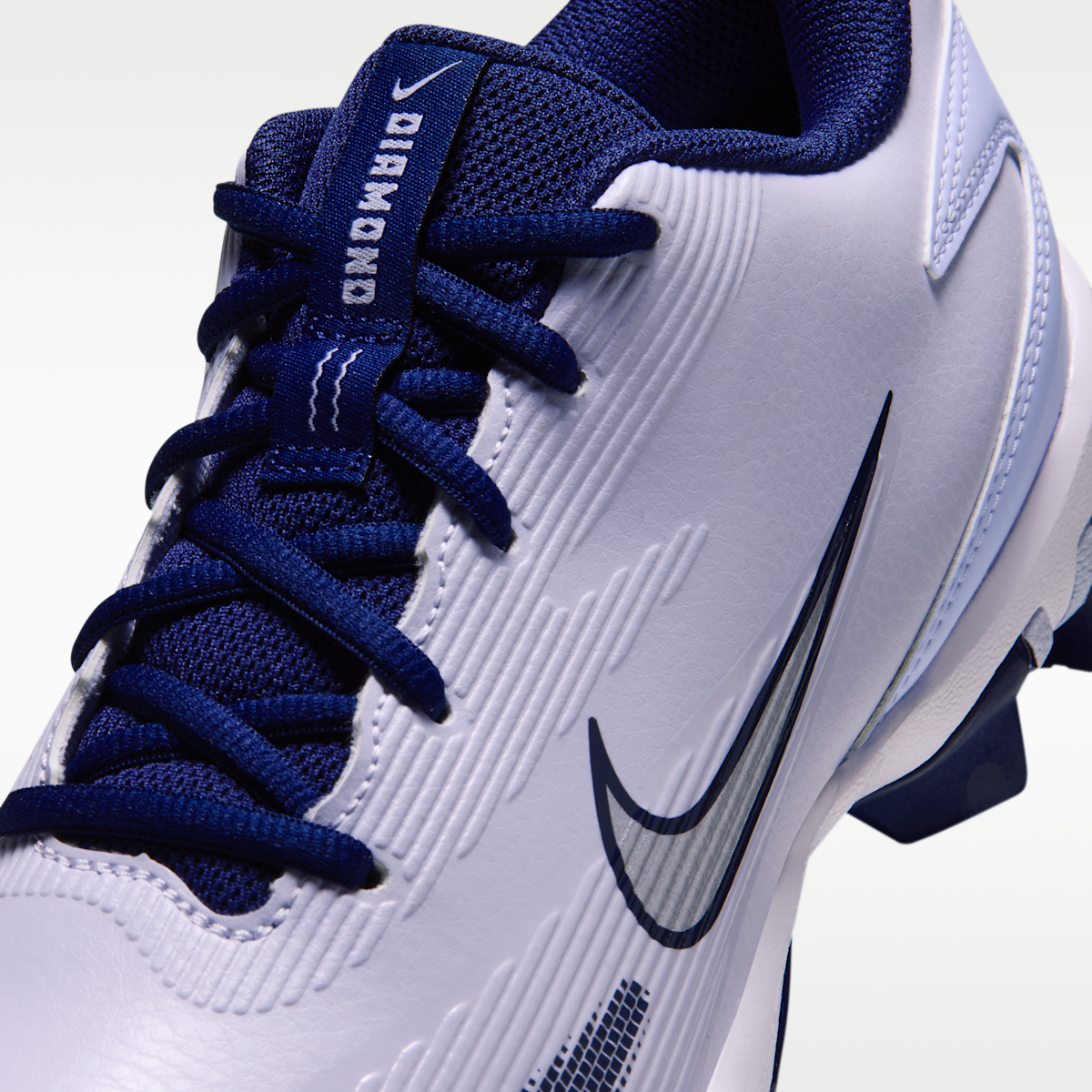 Women's Nike Diamond Clutch Softball Cleats - Palest Purple/Midnight Navy/Metallic Silver