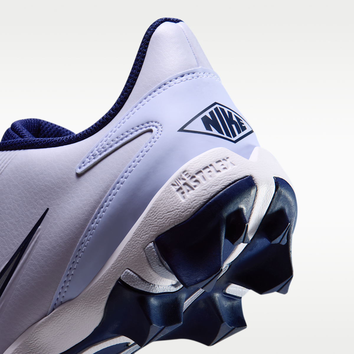 Women's Nike Diamond Clutch Softball Cleats - Palest Purple/Midnight Navy/Metallic Silver